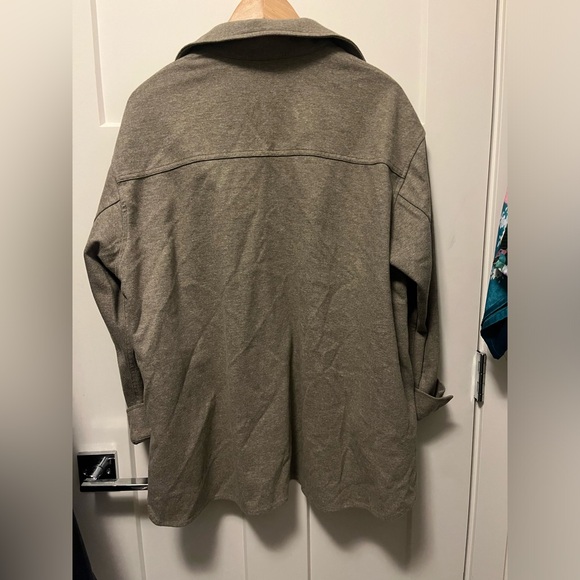 Uniqlo Unisex OVER SHIRT JACKET size Large in Beige - Picture 2 of 4